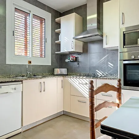 Hauzify I Casa Ginesta Holiday home *
